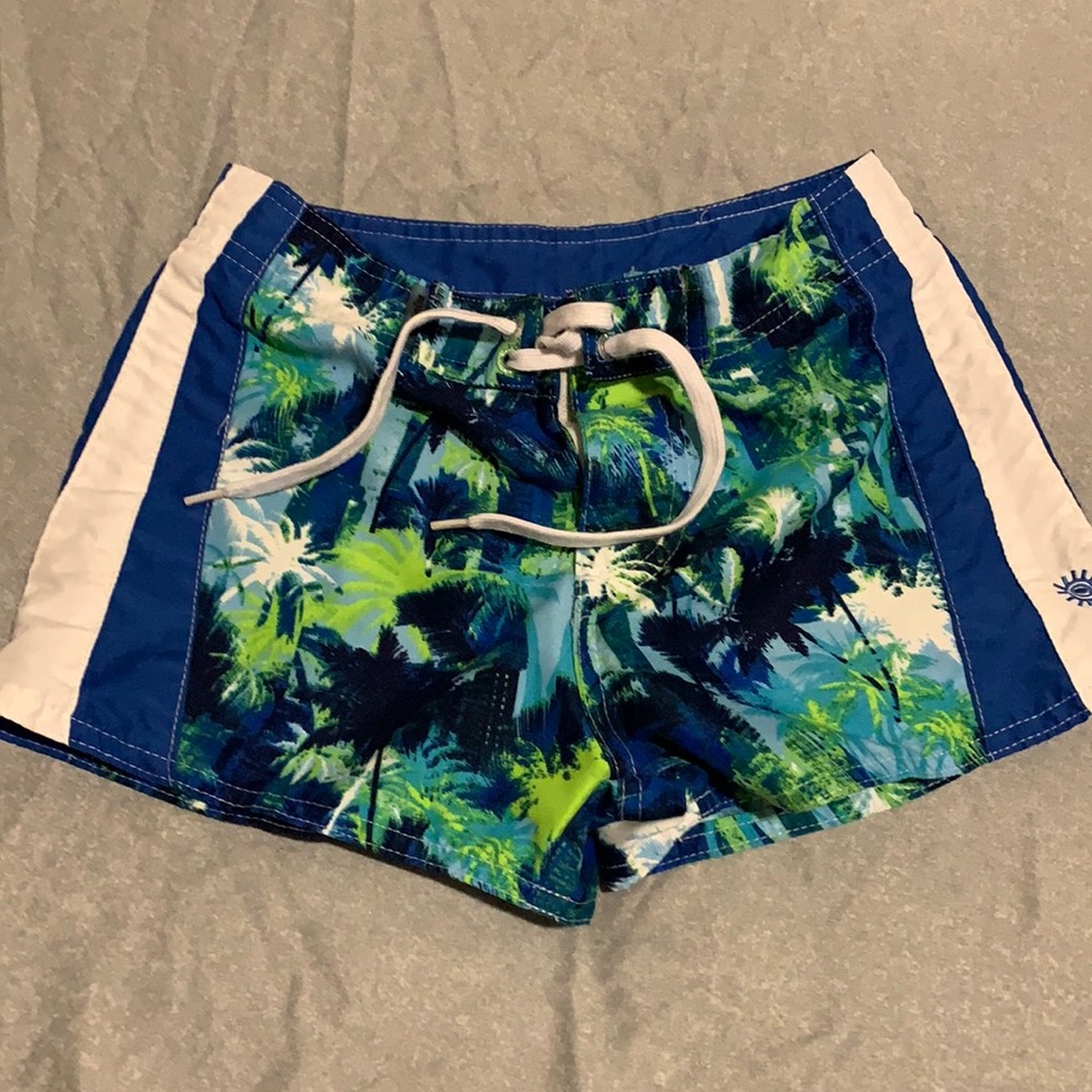 Board shorts